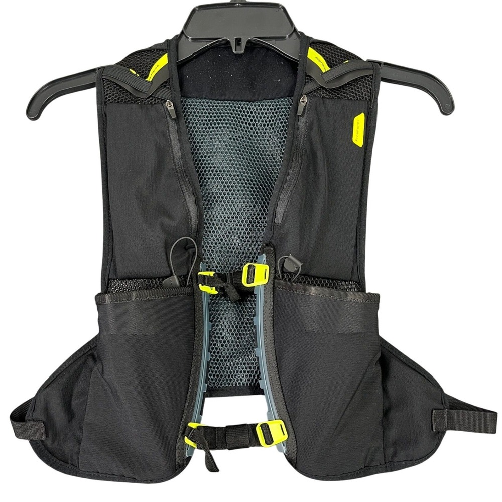 Amphipod PureRun Hydration Vest Unisex OS Mesh Pockets Running Endurance Pack